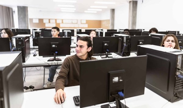 Comment trouver la formation informatique idéale à Marseille : conseils pratiques