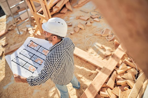 Quels sont les aspects à considérer dans le choix d'un bon bâtisseur de maison?