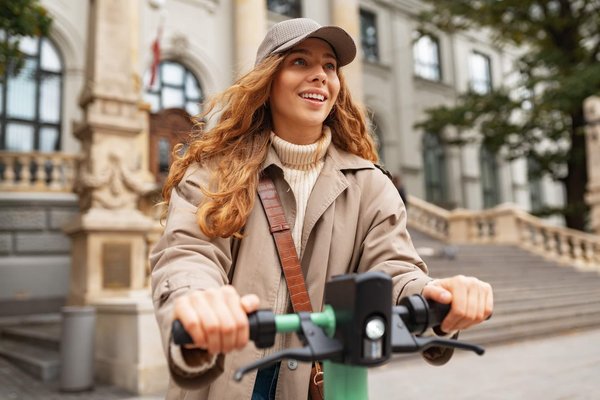 Comment conduire une trottinette électrique?