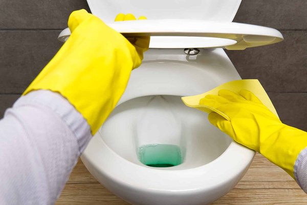 Utilisez l'acide chlorhydrique pour déboucher votre WC
