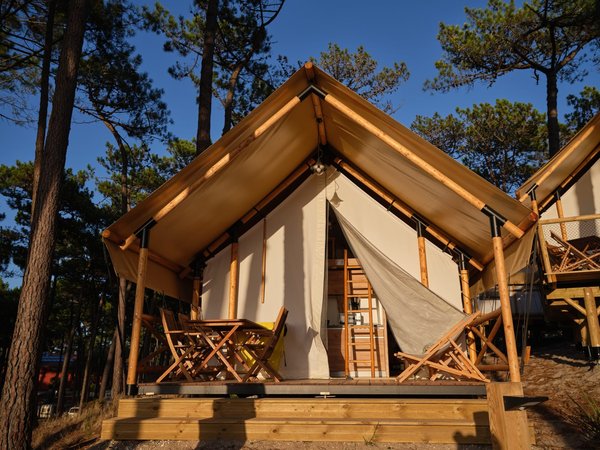 Comment est la propreté des sanitaires au Camping Rancho Davaine ?